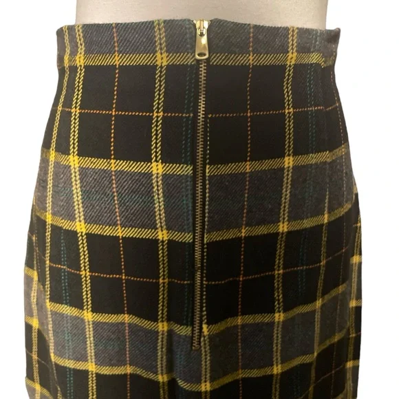 Zara Basic Women’s Plaid Midi Skirt- Size Large. Black, Gray, Yellow Plaid - Picture 3 of 8